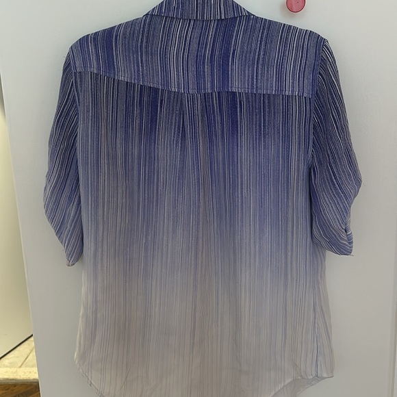 Equipment Short sleeve blouse blue and white striped blouse M NWOT - Picture 5 of 5